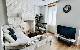 Appartement Cottage Au Coeur De Nemours