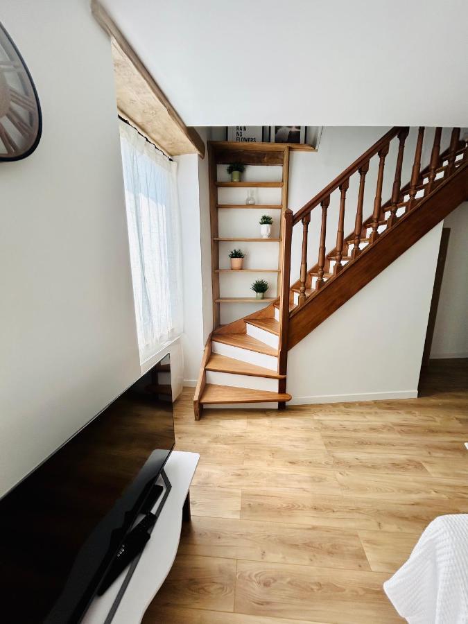 Appartement Cottage Au Coeur De Nemours Esterno foto