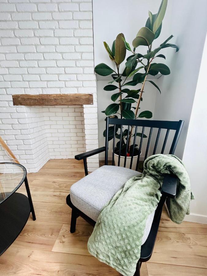 Appartement Cottage Au Coeur De Nemours Esterno foto